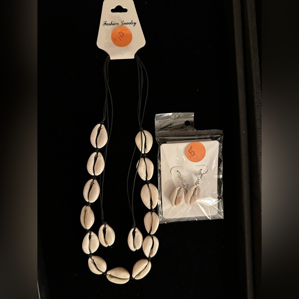 New Cowrie Shell Earrings and Matching Necklace 2 pcs